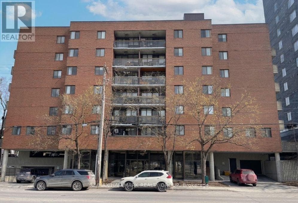 104 - 191 Parkdale Avenue