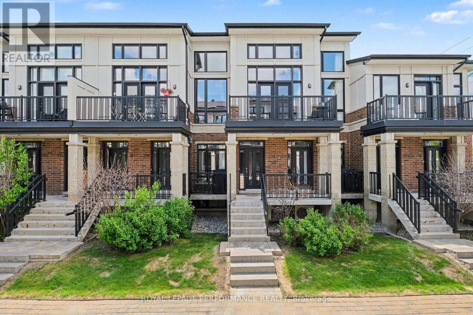 220 Pembina Private