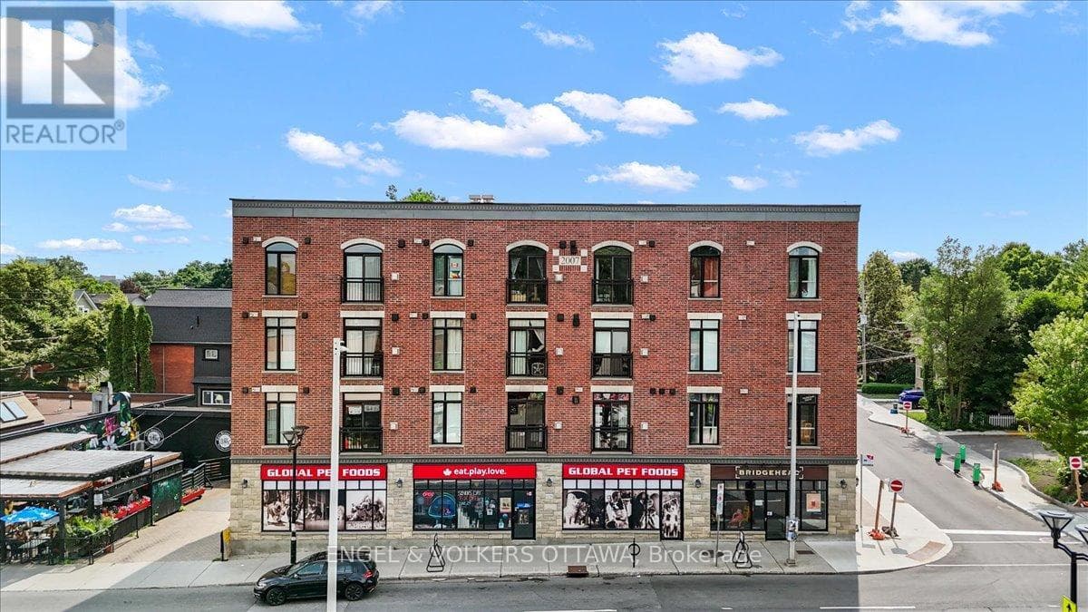 205 - 6 Grove Avenue