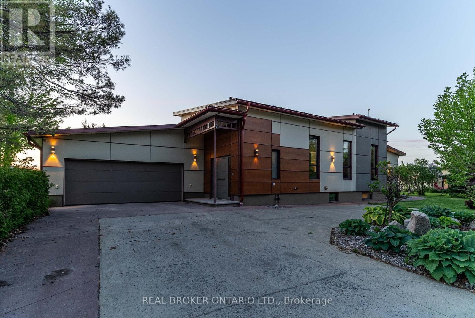 5879 Leitrim Road