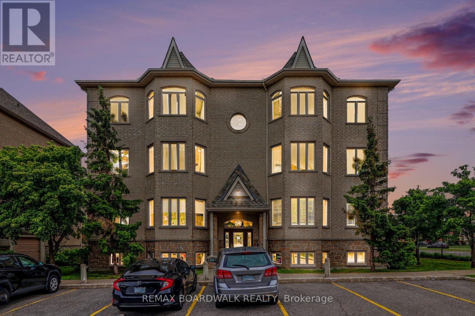 7 - 50 Briargate Private