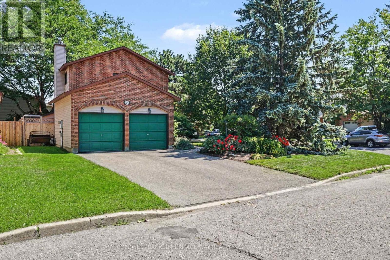 45 Shadetree Crescent