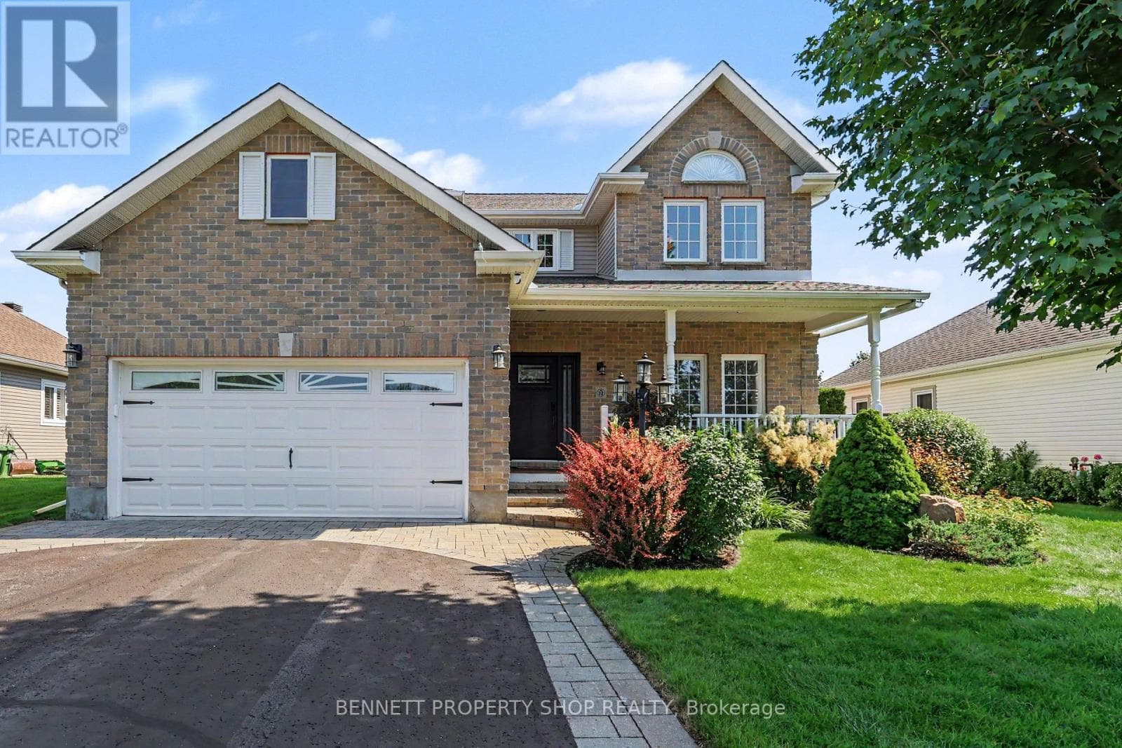 32 Rochelle Drive