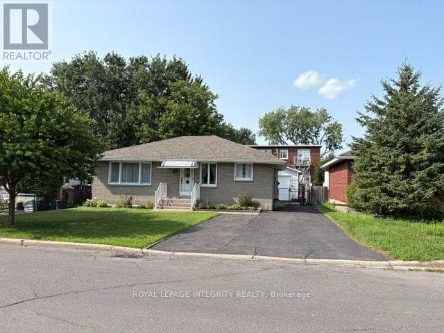 393 Spartan Avenue W