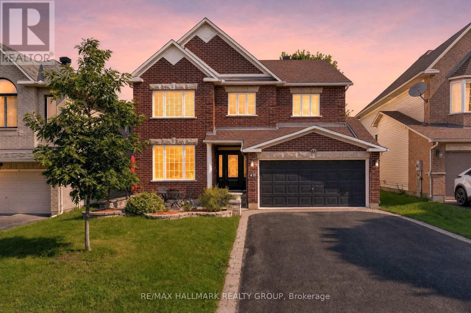 42 Glenrill Place S
