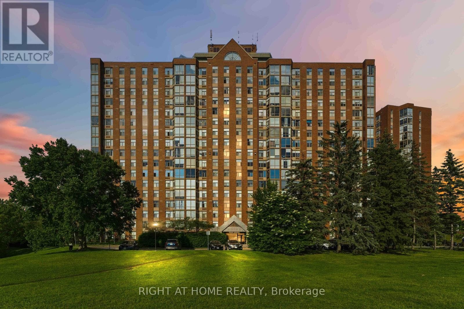 911 - 2759 Carousel Crescent