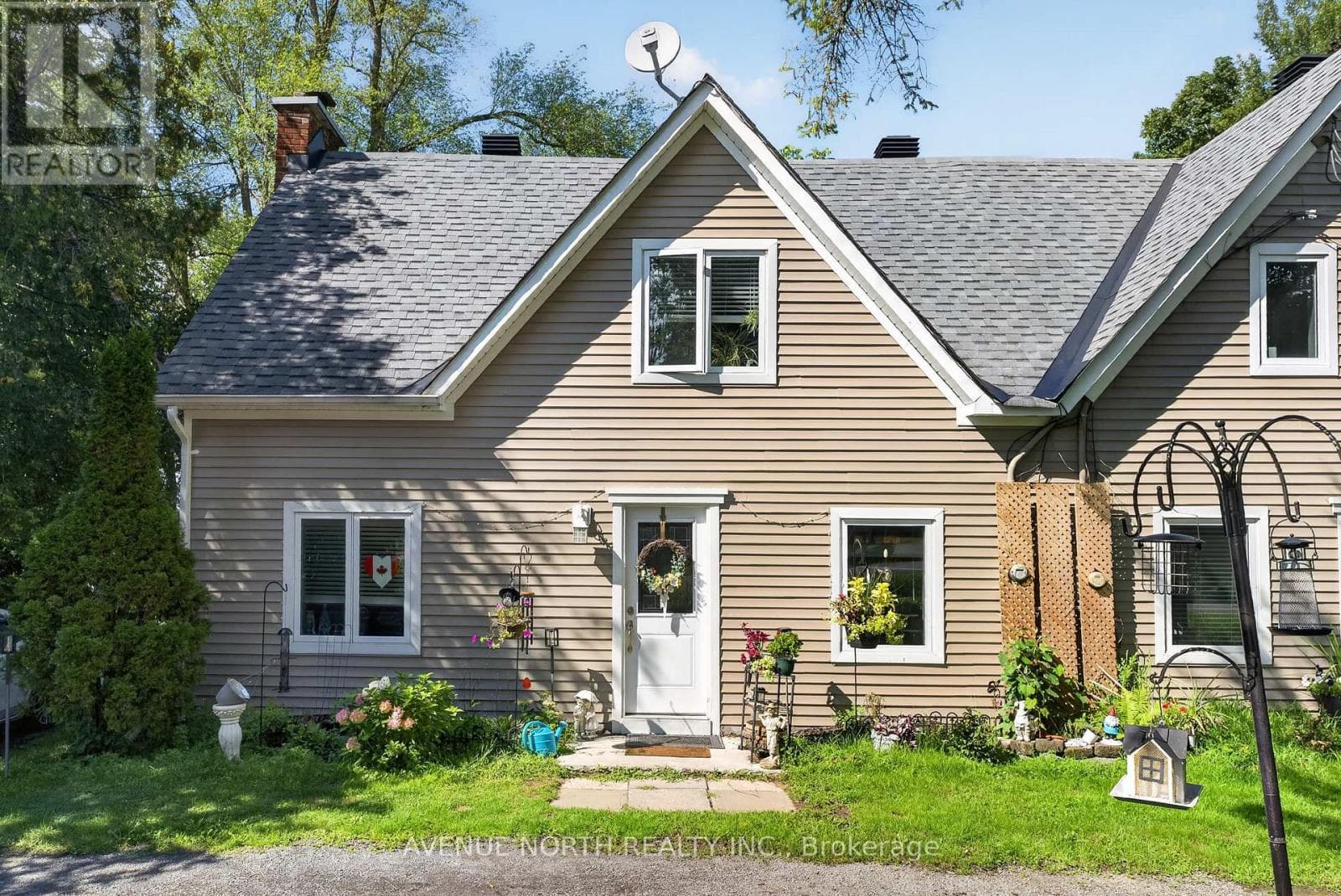2941 Old Montreal Road