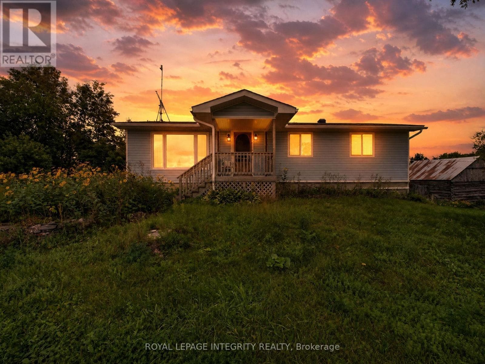 2063 Dwyer Hill Road