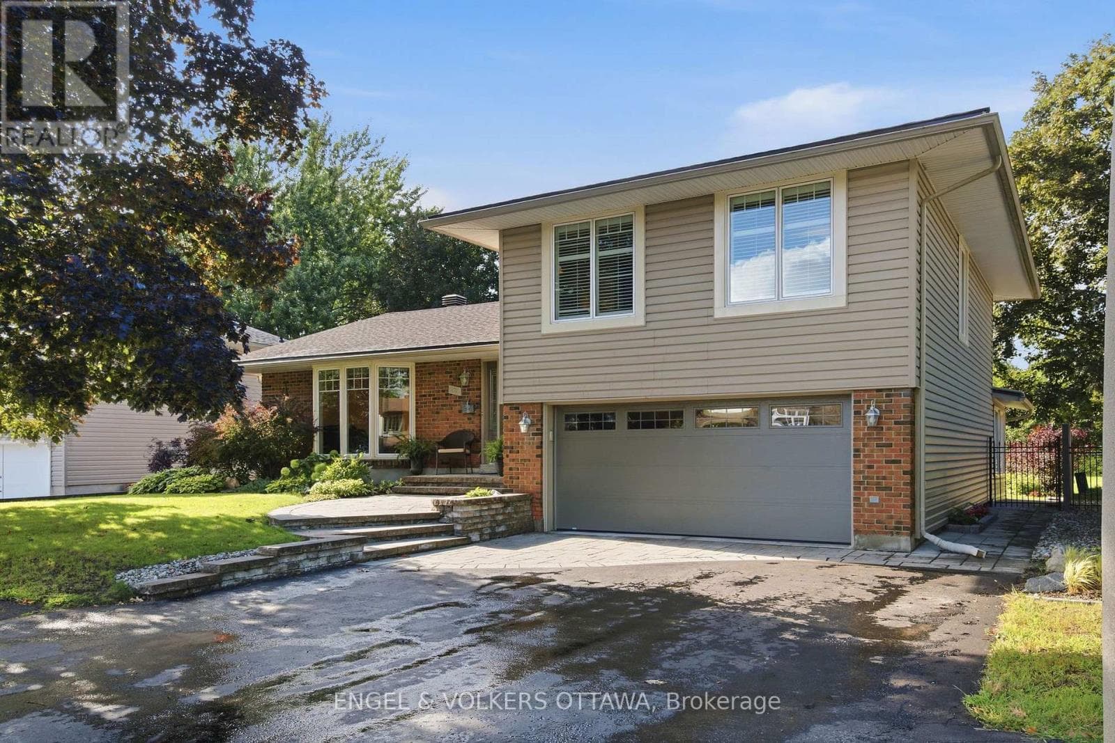 885 Plante Drive