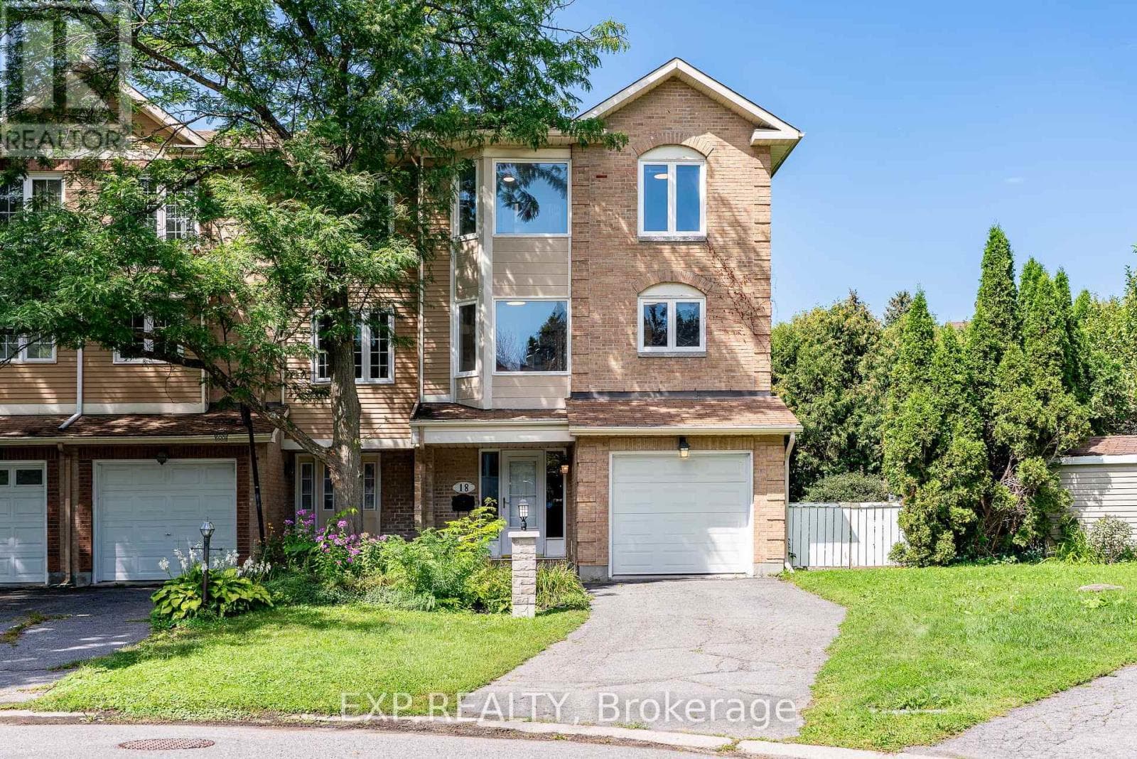 18 Arbordale Crescent