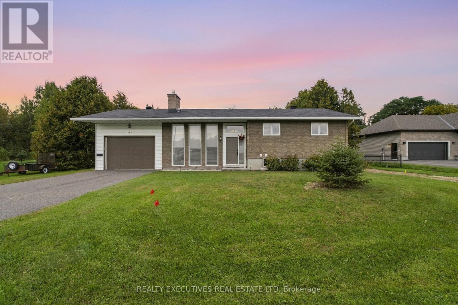 175 Roxanne Street