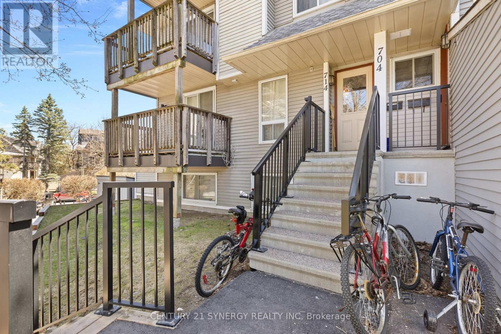 714 Tanguay Court
