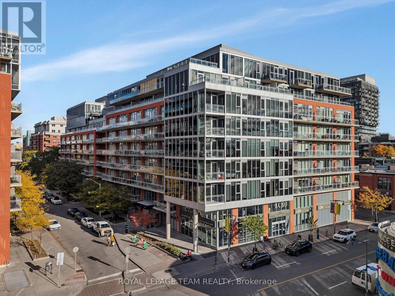 905 - 360 Mcleod Street