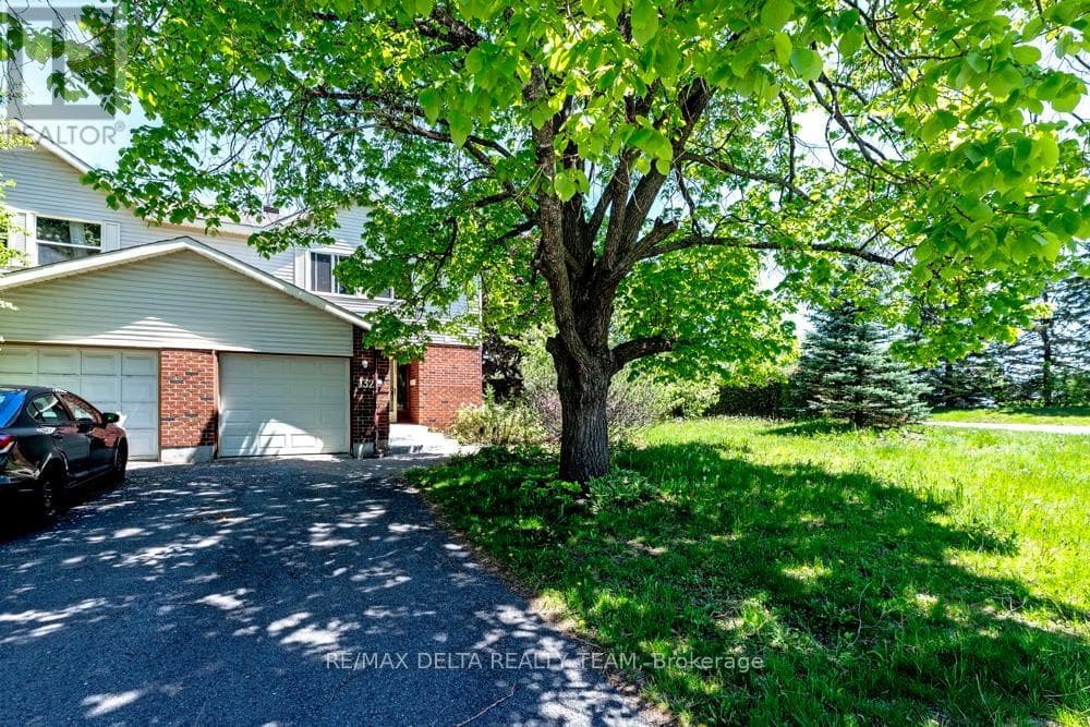 132 Acklam Terrace W