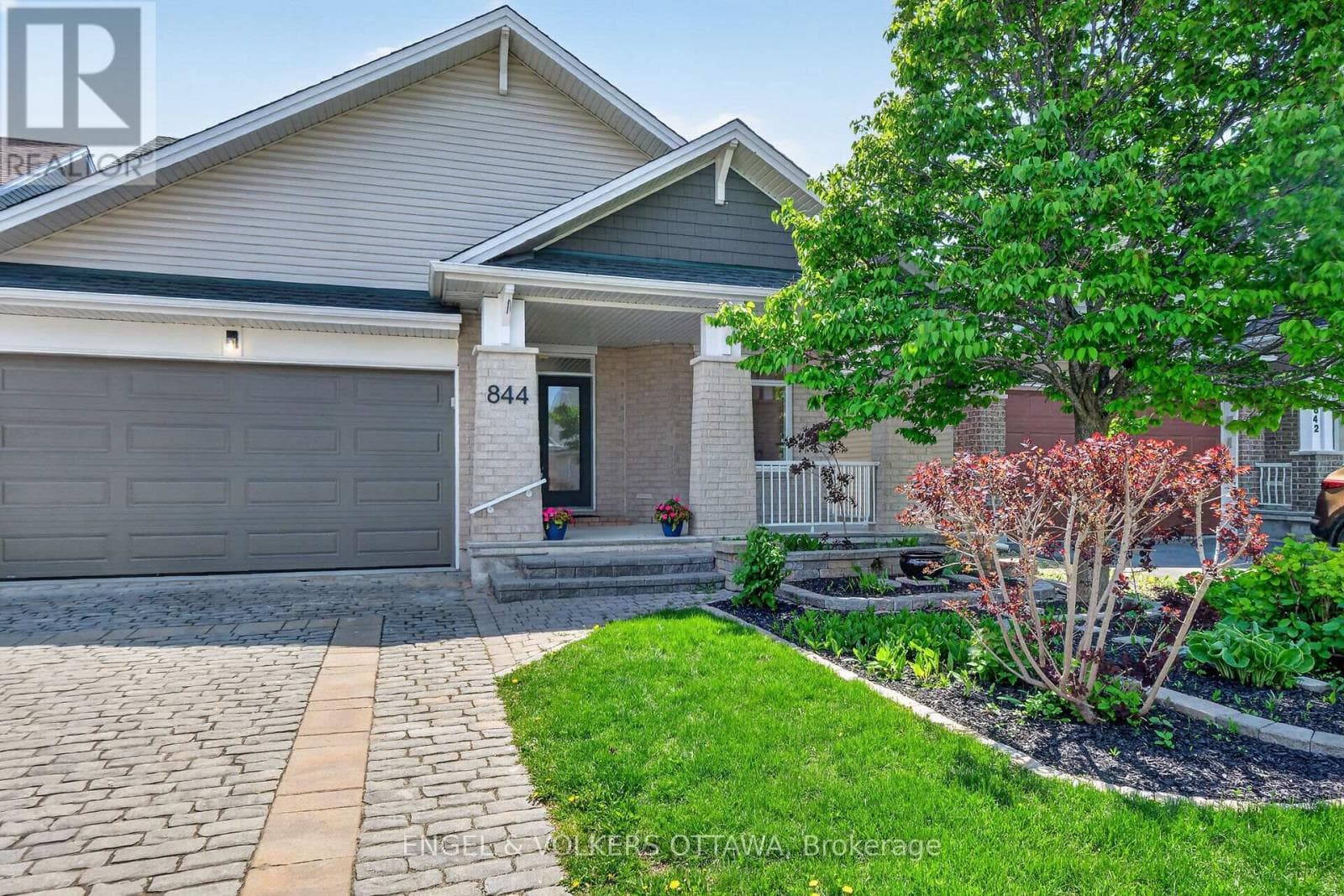 844 Swallowtail Crescent