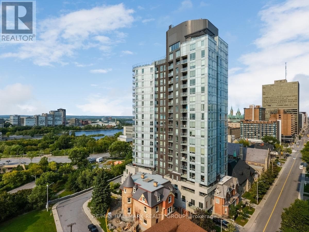 907 - 428 Sparks Street