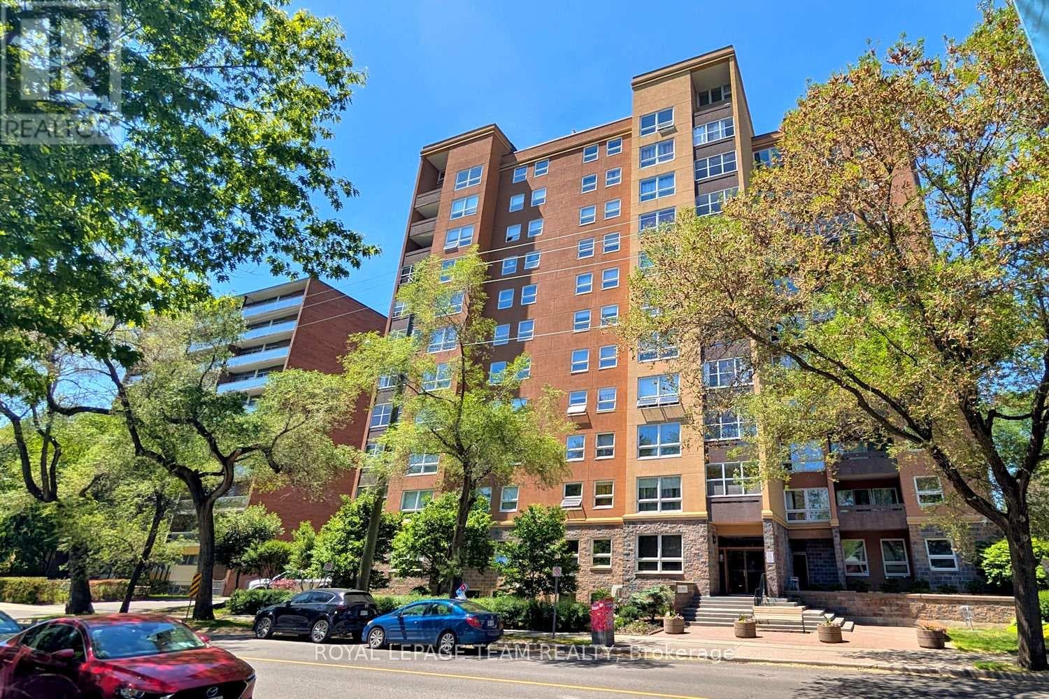 505 - 373 Laurier Avenue E
