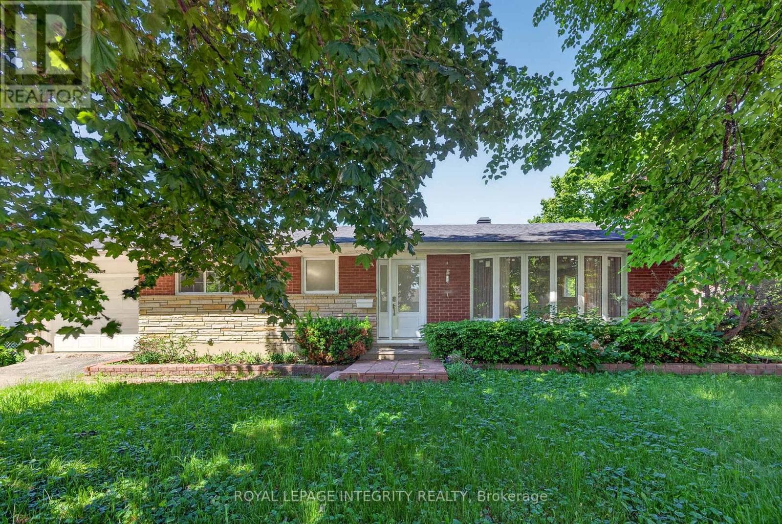 619 Blanchard Crescent