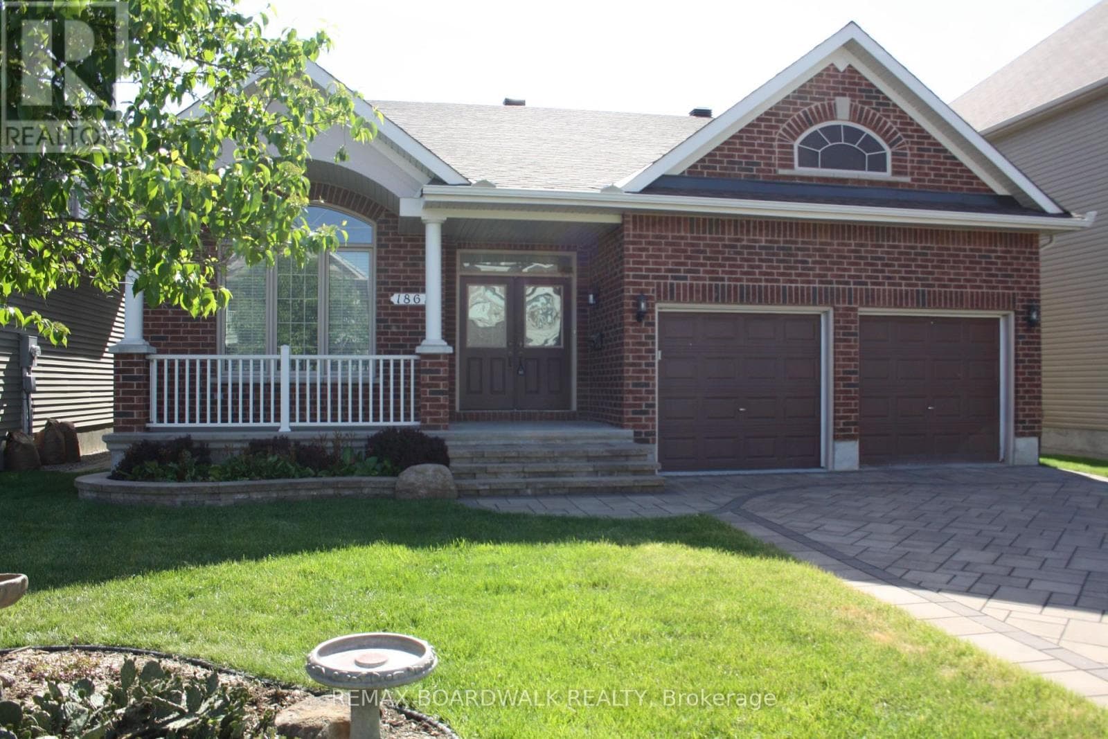 1861 Mickelberry Crescent