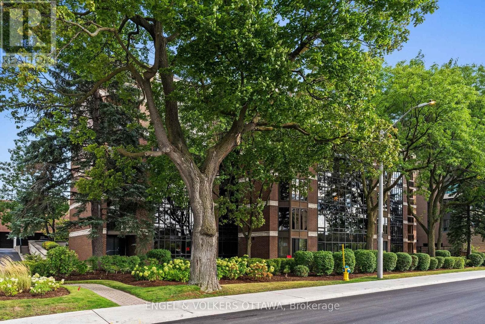 406 - 111 Echo Drive