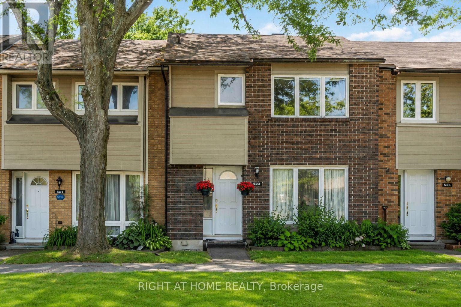 3 - 21 Midland Crescent