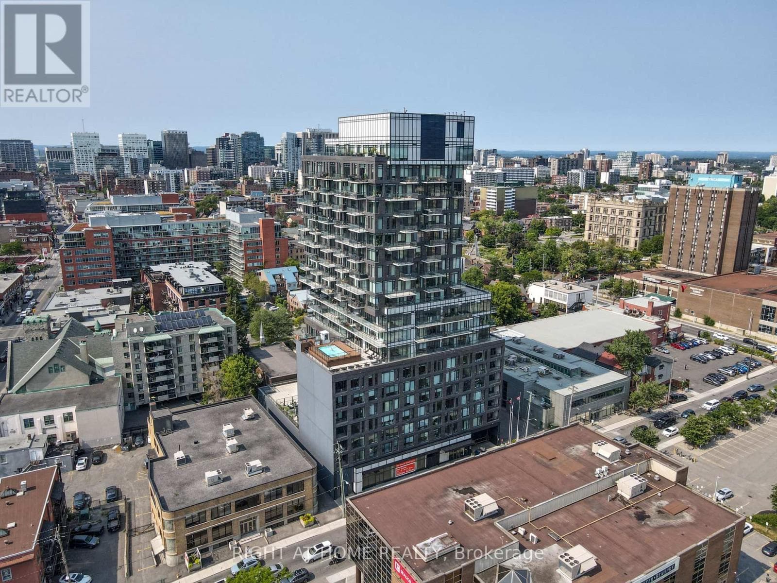 1804 - 203 Catherine Street