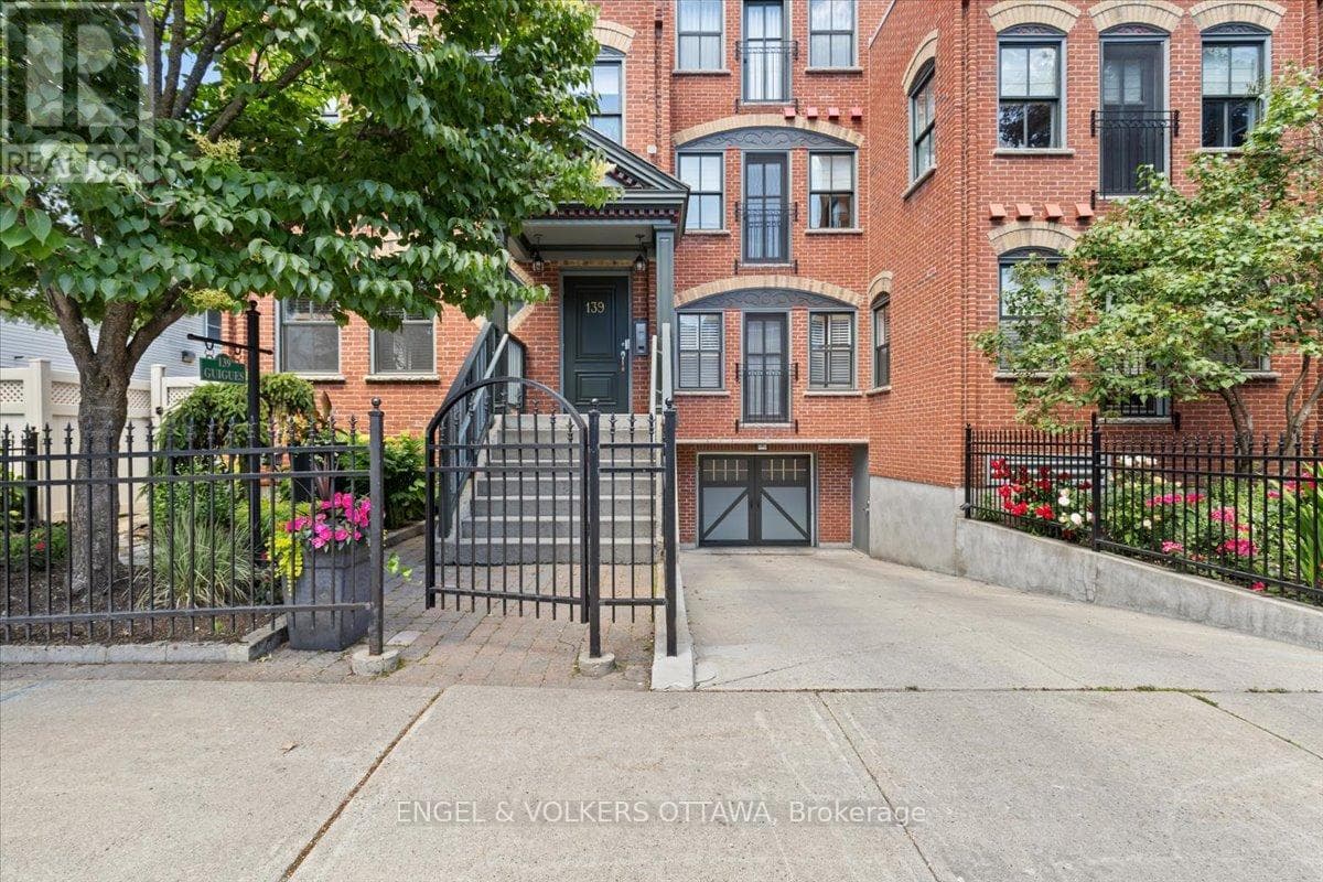 2 - 139 Guigues Avenue