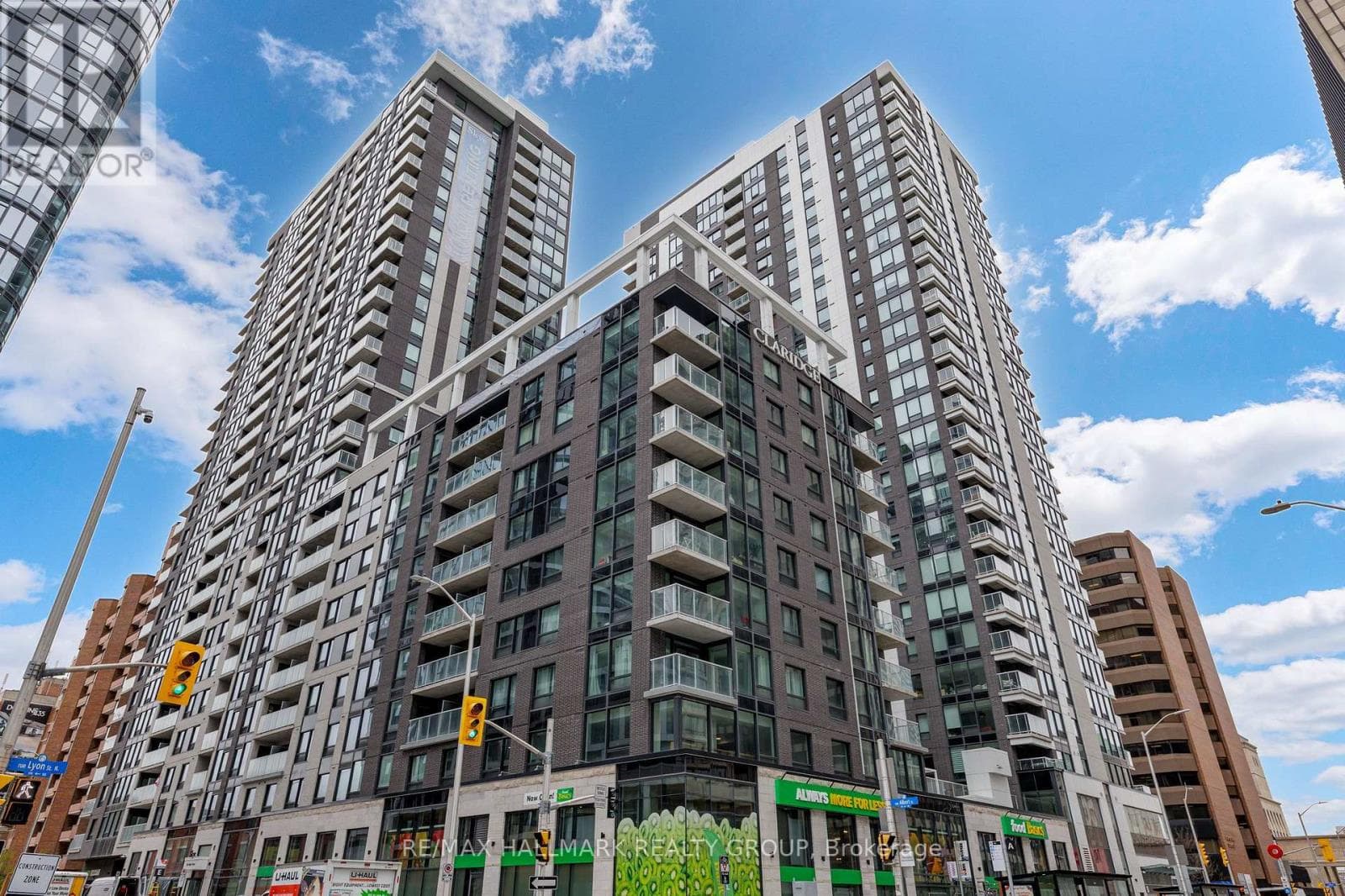 401 - 340 Queen Street