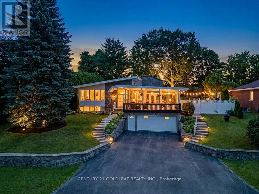 1549 Du Parc Avenue