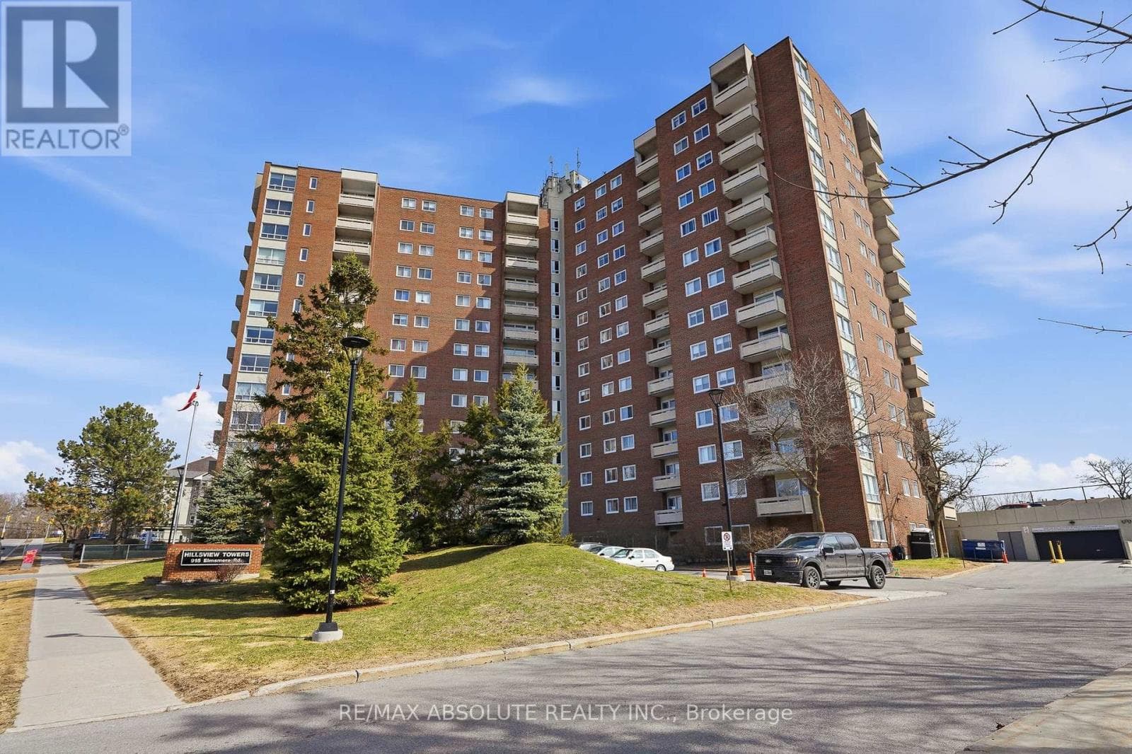 1010 - 915 Elmsmere Road