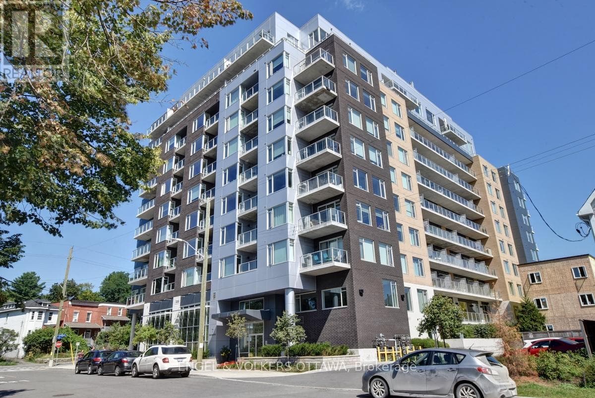 213 - 7 Marquette Avenue