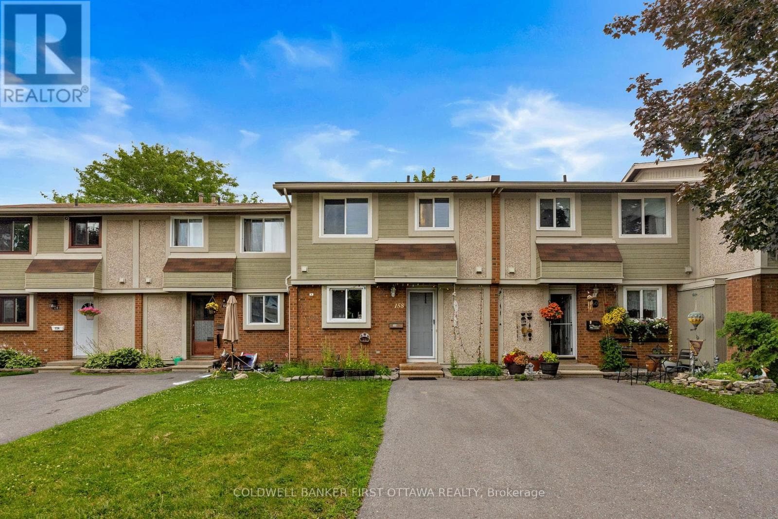 19 - 158 Barrow Crescent