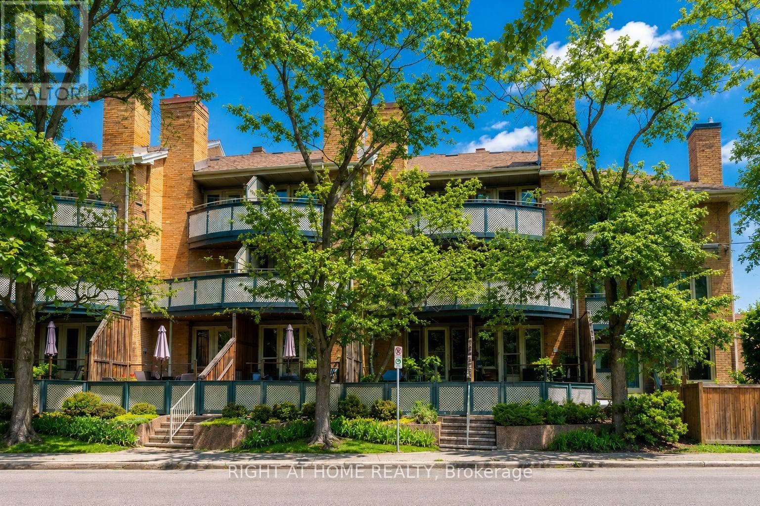 6 - 2 Columbus Avenue