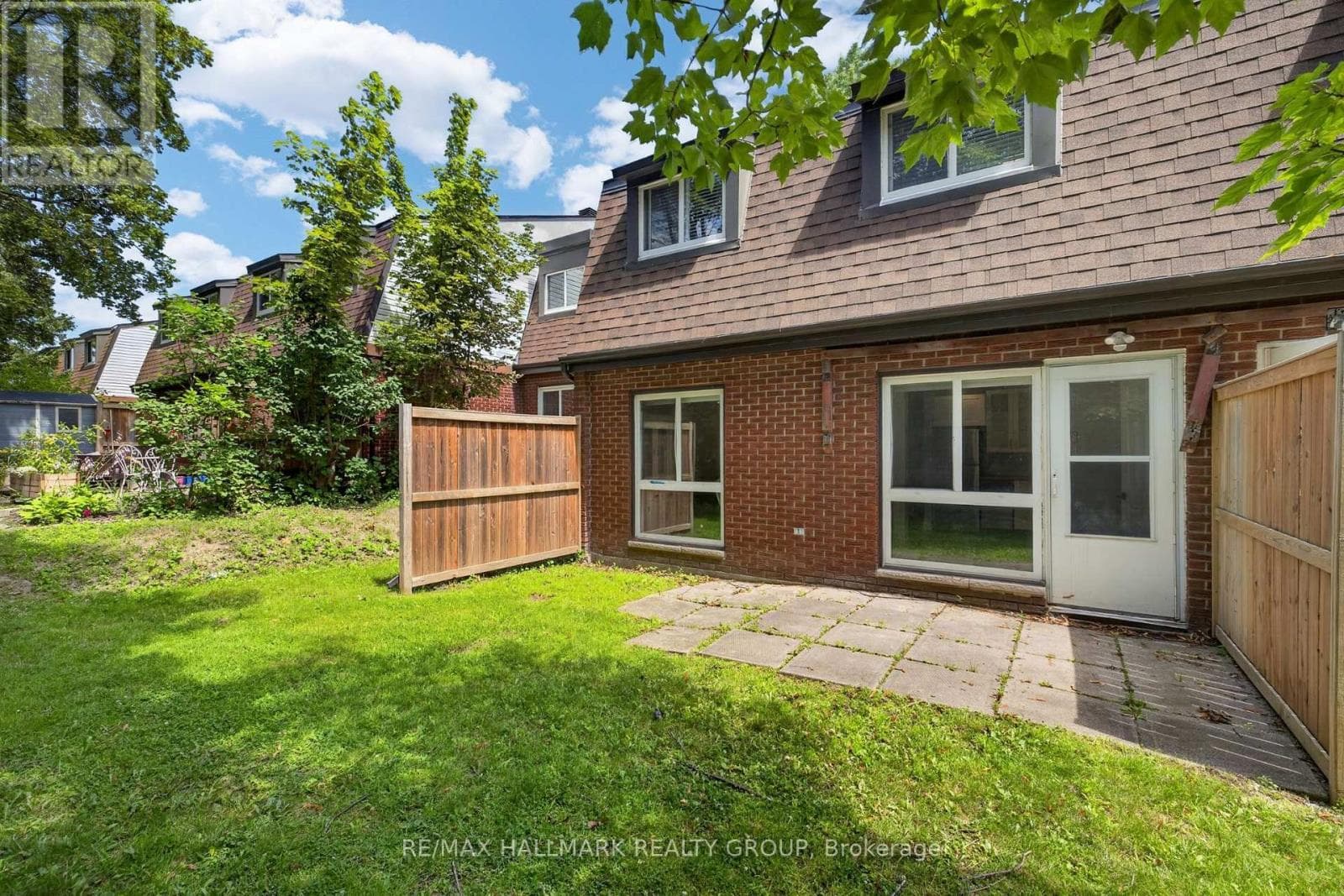 9j - 2080 Ogilvie Road
