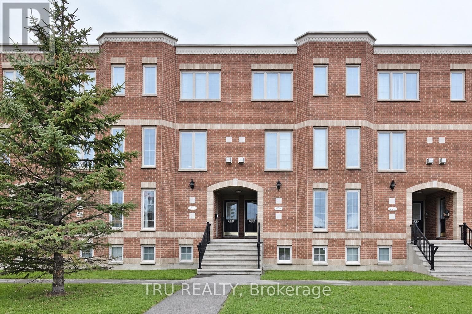 835 Longfields Drive