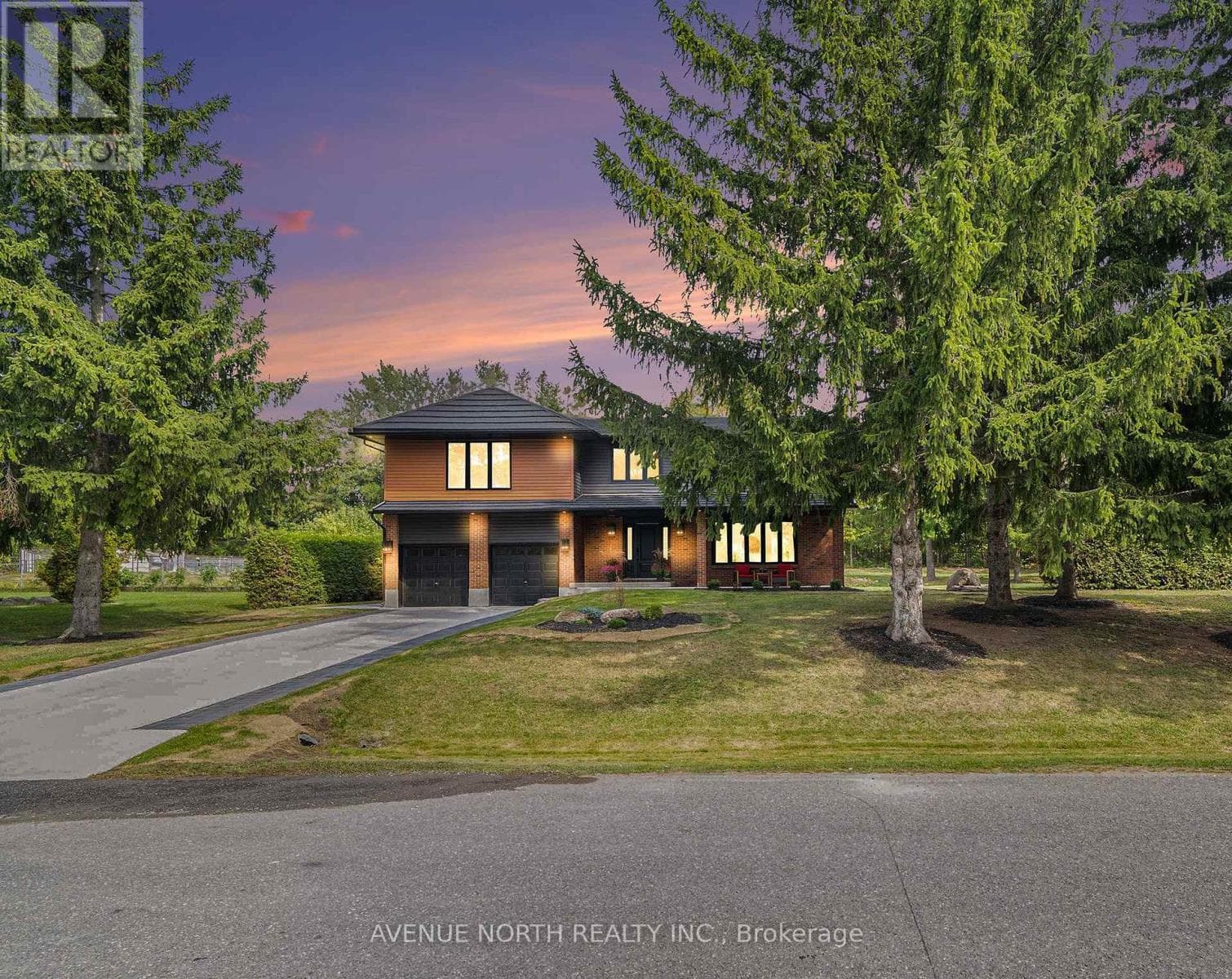 19 Newland Drive E