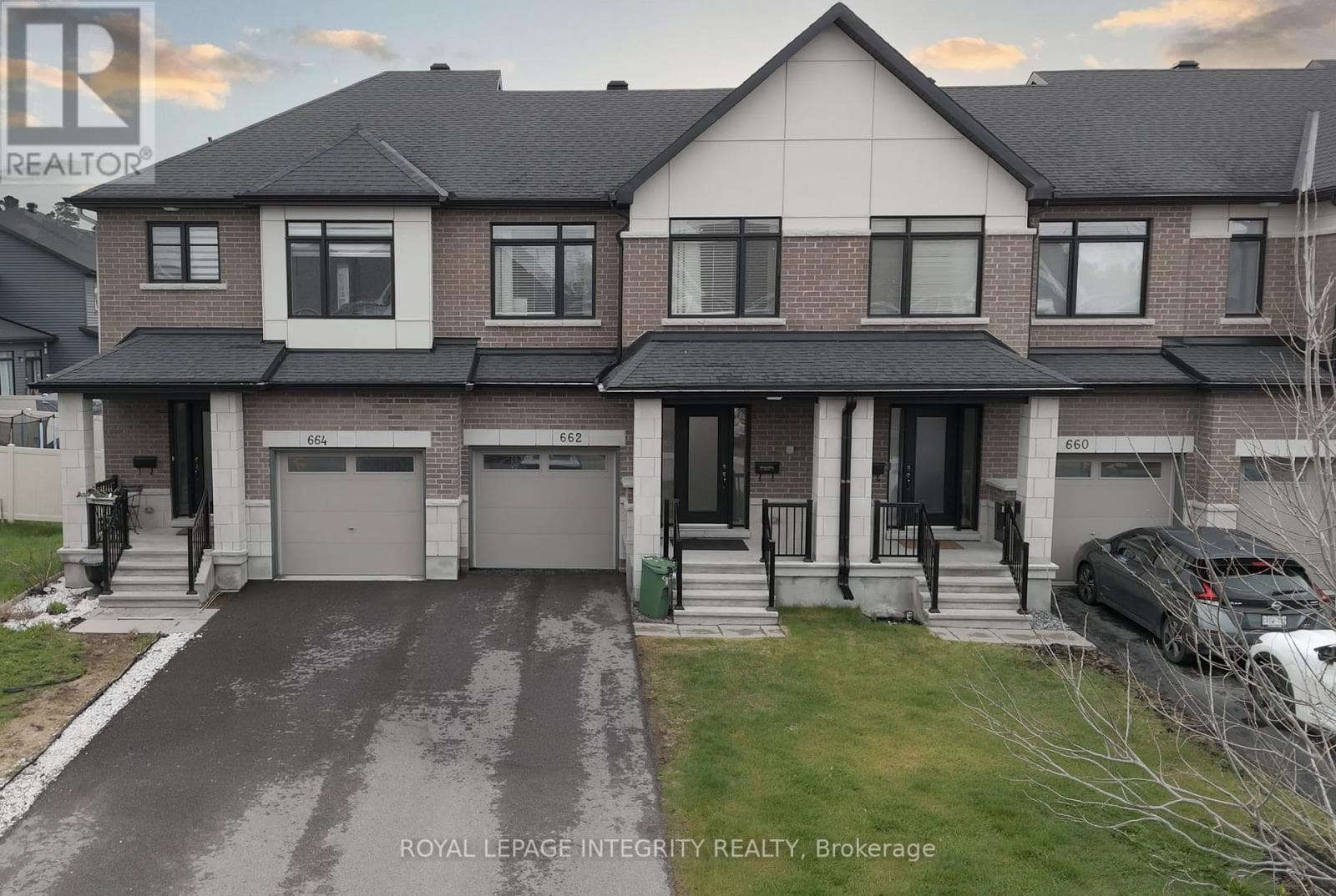 662 Putney Crescent