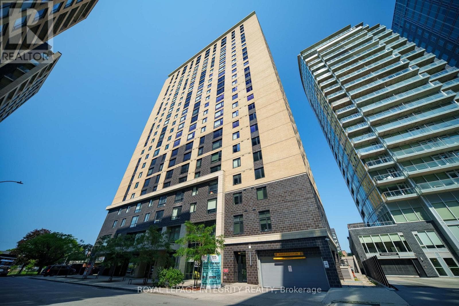 2503 - 105 Champagne Avenue S