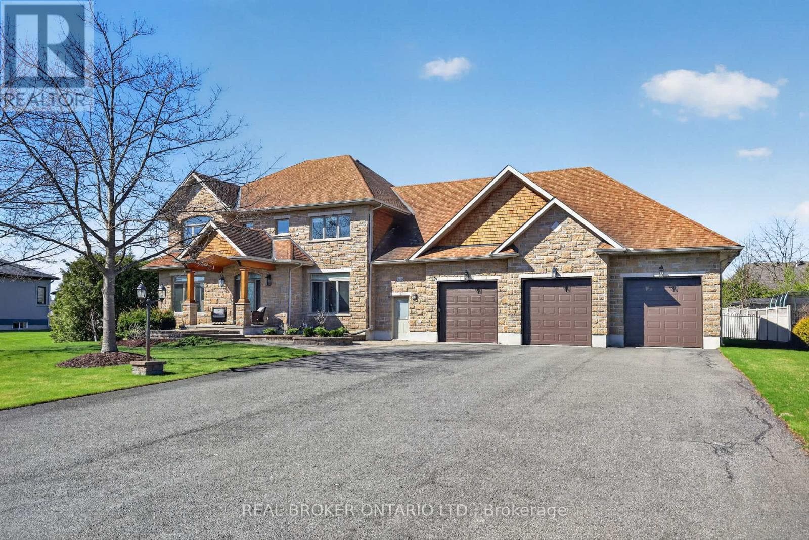 465 Lockmaster Crescent