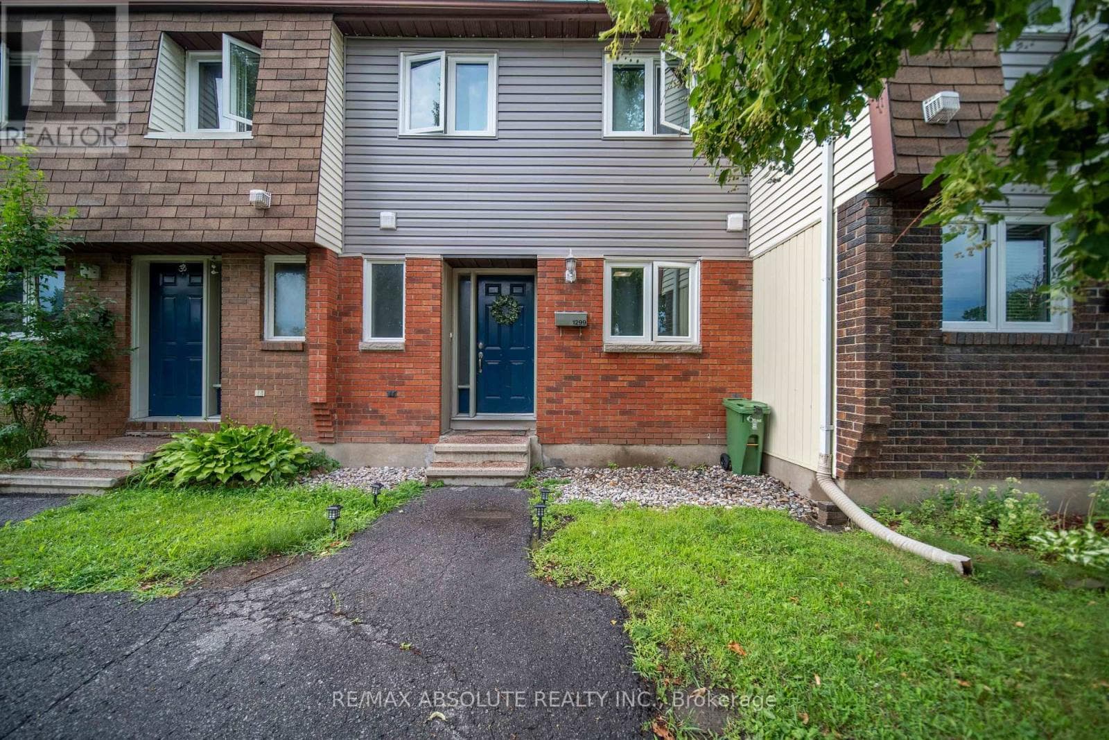 25 - 1299 Cedarcroft Crescent