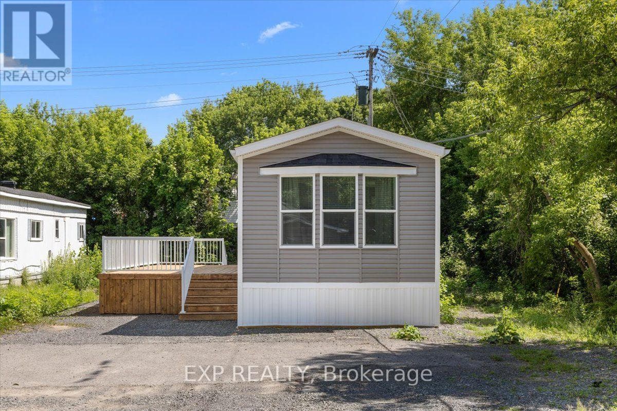 35 Vanier Road