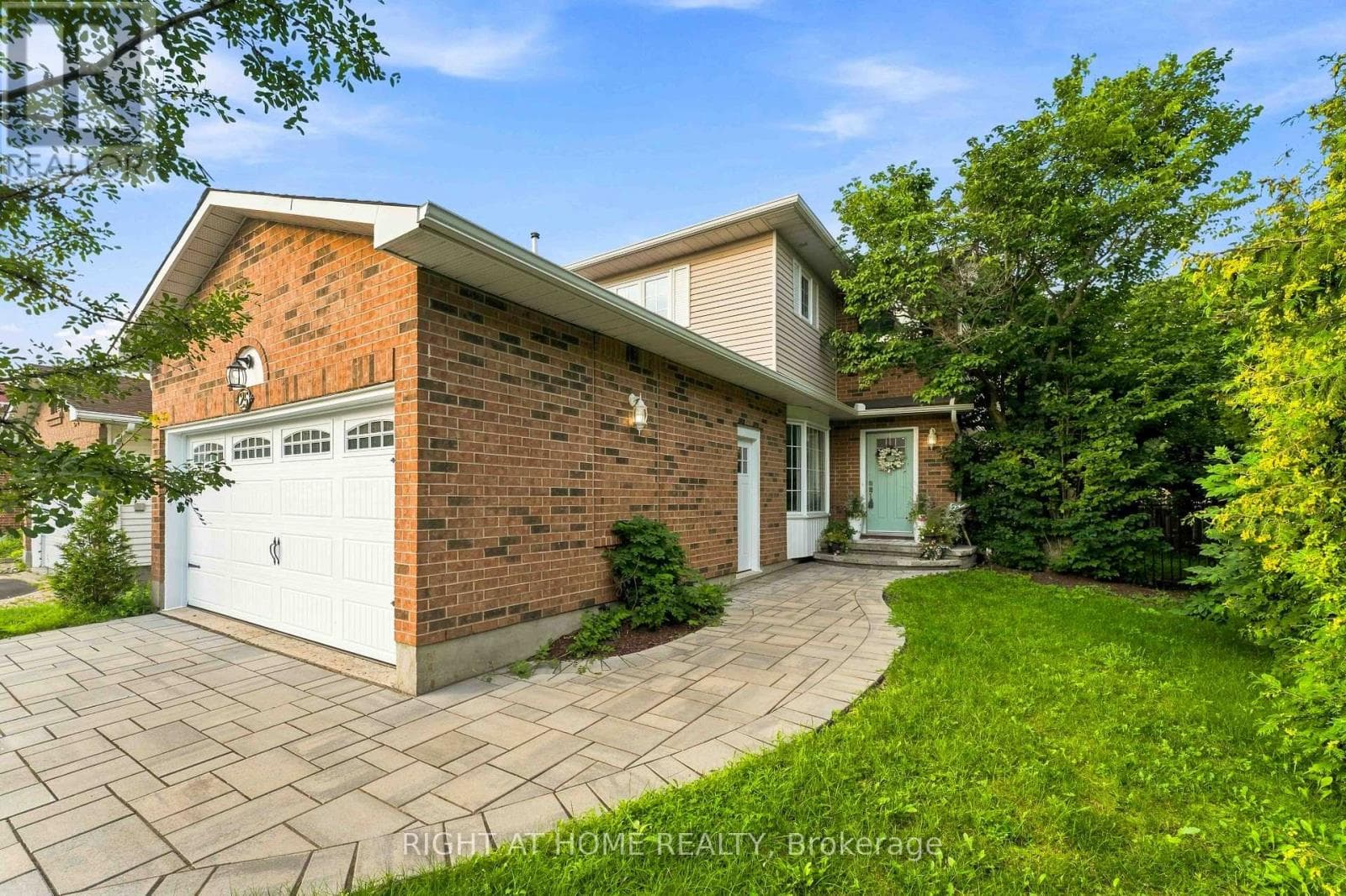 25 Waterton Crescent