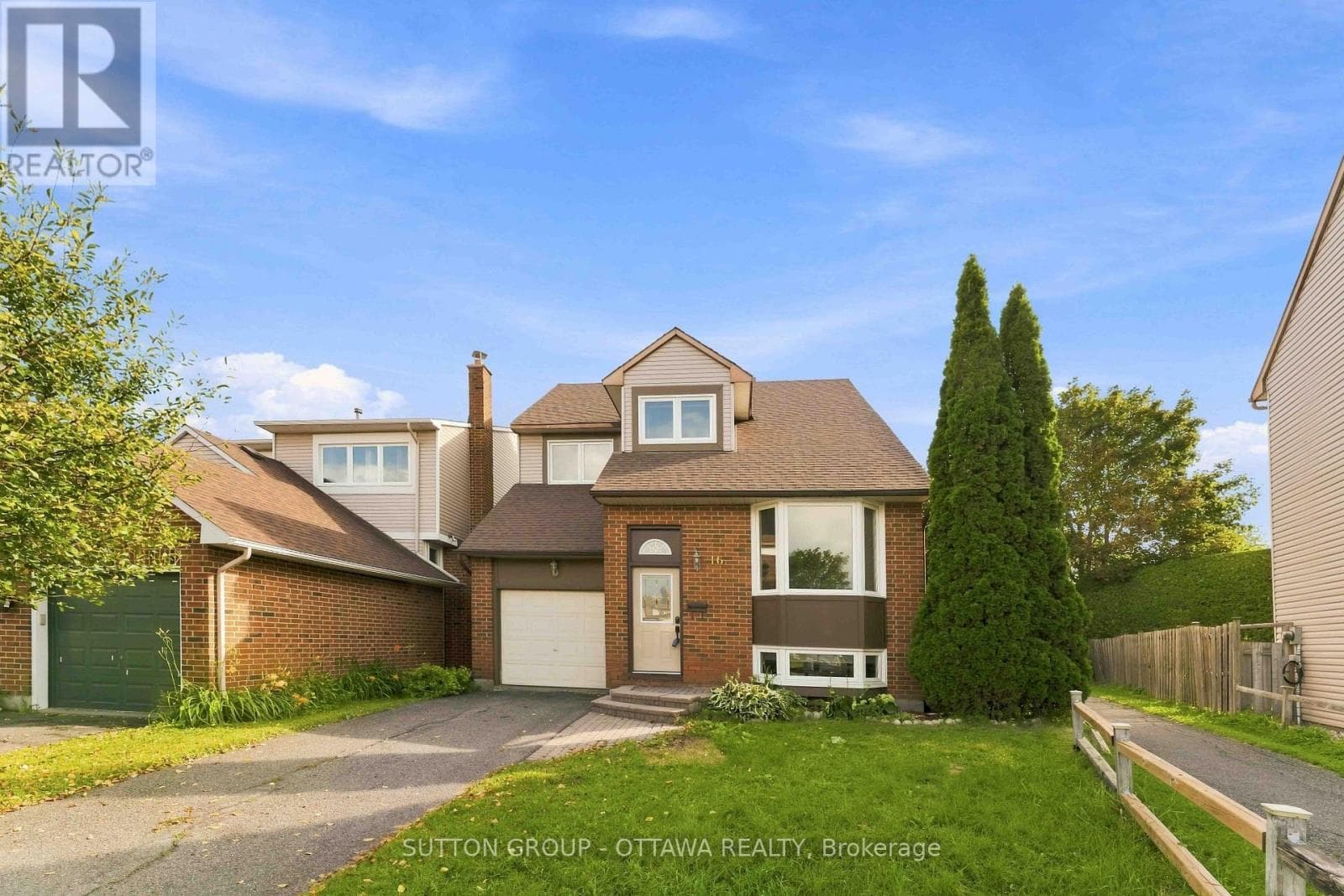 16 Crimson Gate