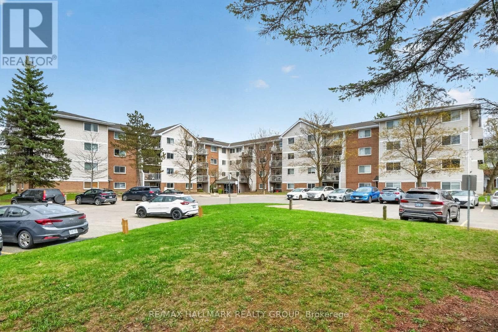 102 - 280 Brittany Drive