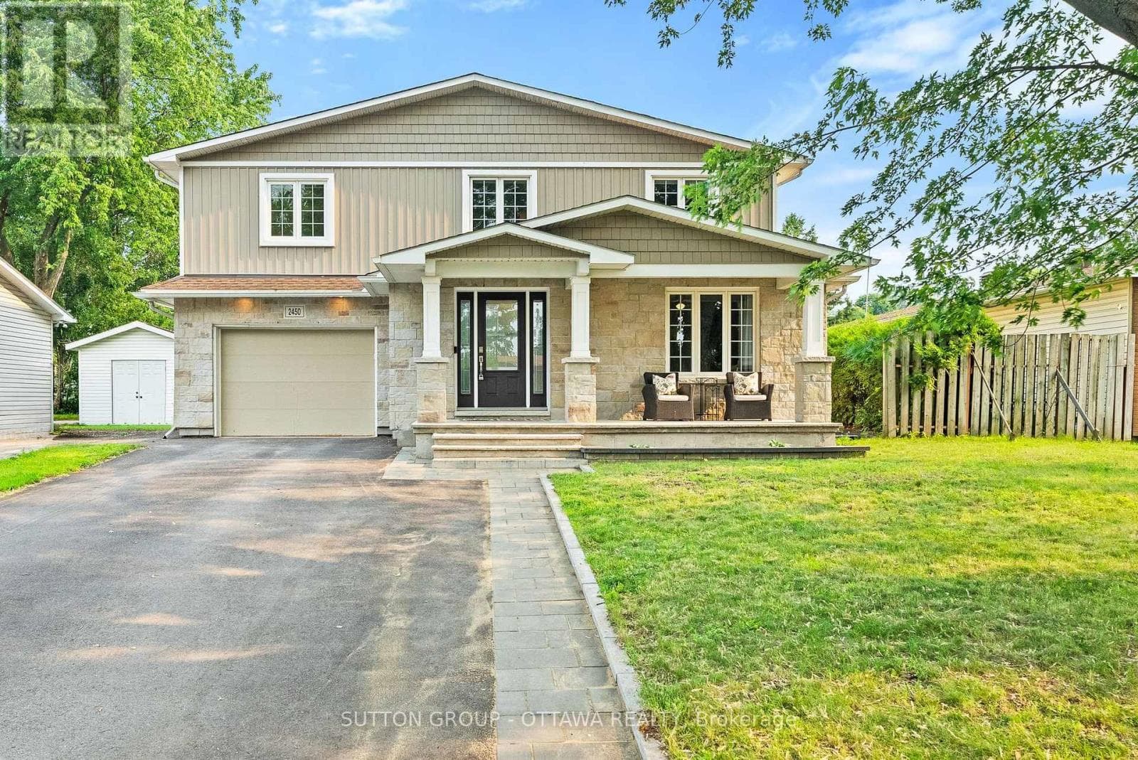 2450 Blackstone Crescent