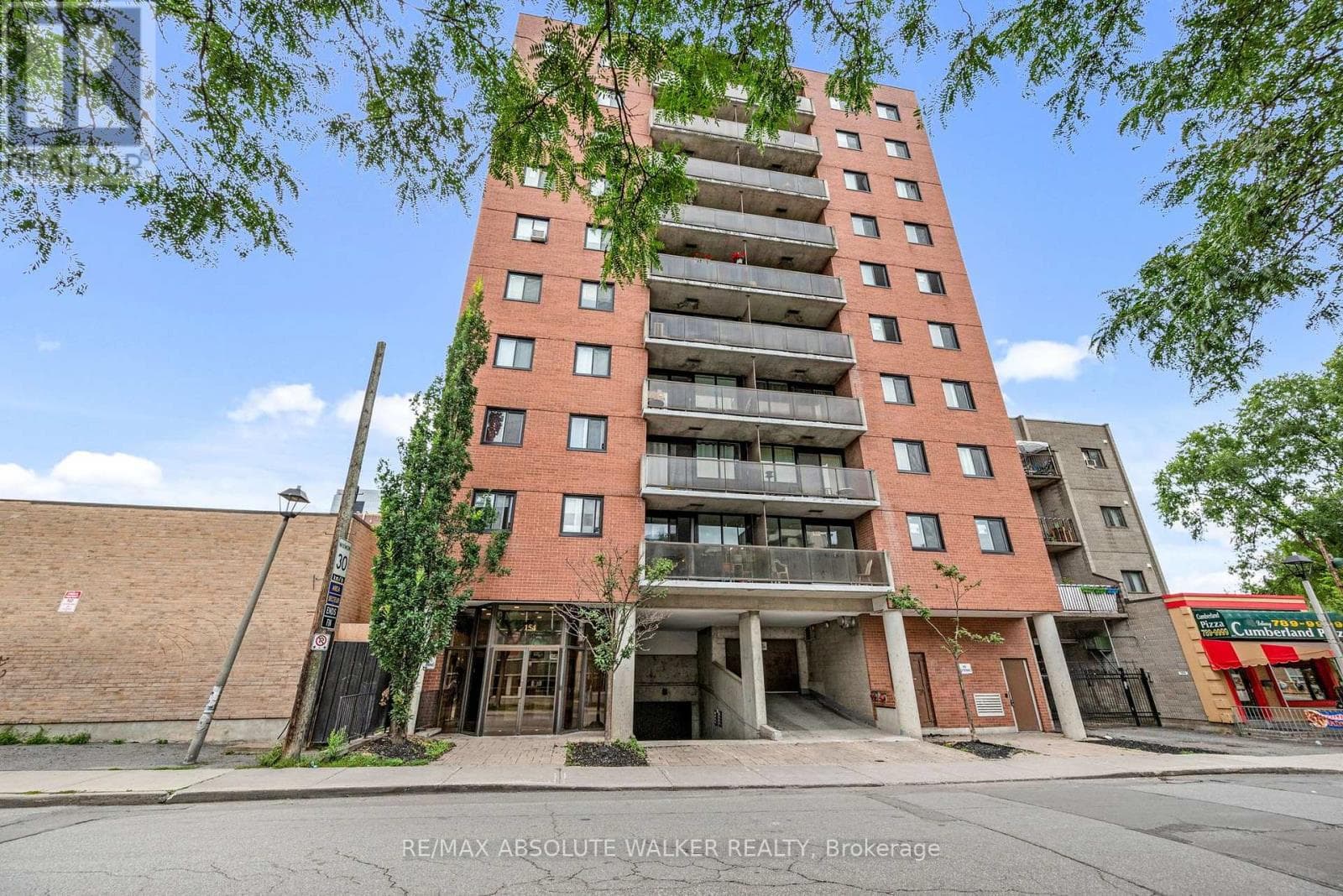 902 - 154 Nelson Street