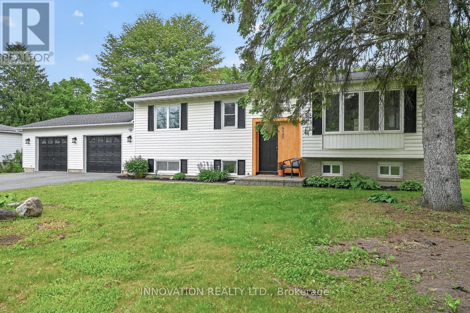 6535 Rideau Valley Drive N