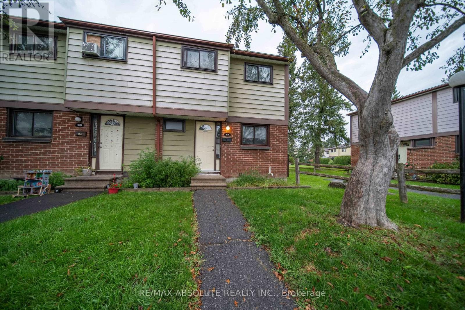 16 A Knollsbrook Drive
