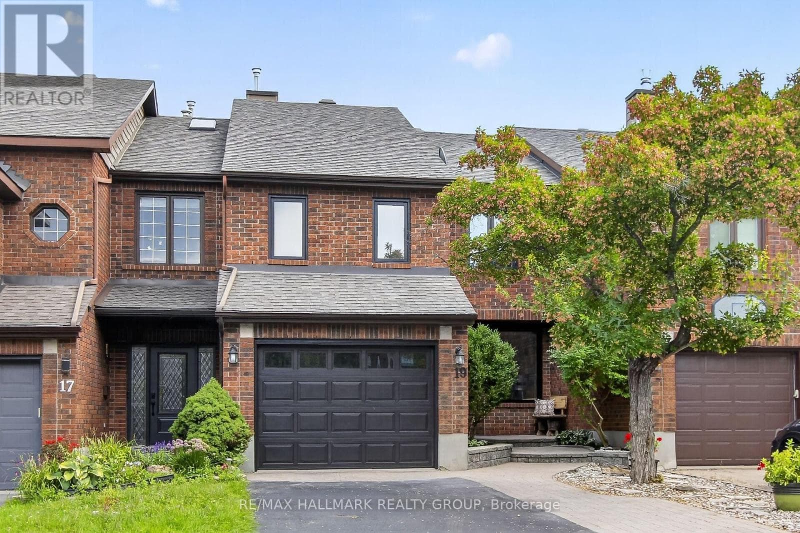 19 Windeyer Crescent