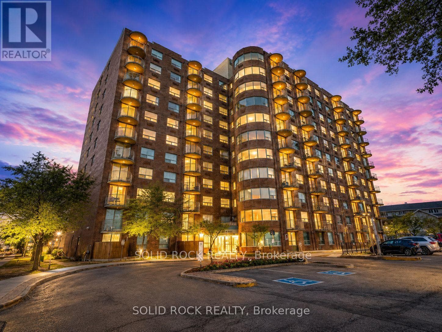 901 - 1440 Heron Road